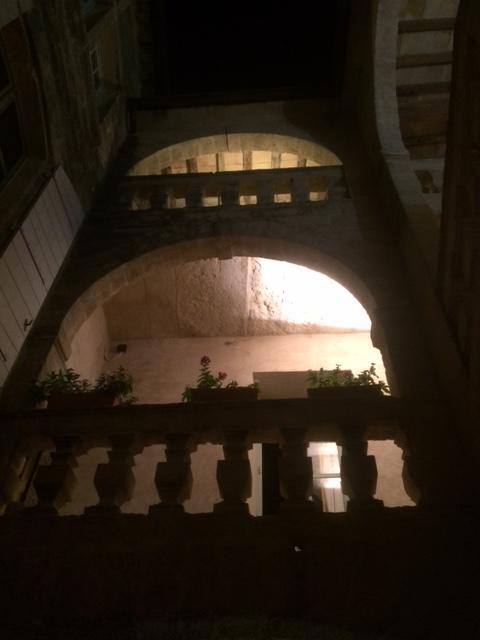 于泽斯Le Richelieu住宿加早餐旅馆 外观 照片